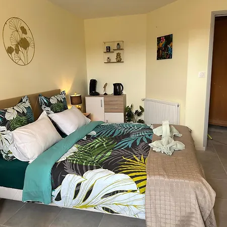 Holiday home Maison De Celestine Privatise Vernon (Eure)